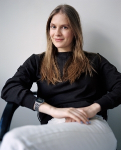 Oplægsholder Emma Holten kommer til forårsseminar i selskabet